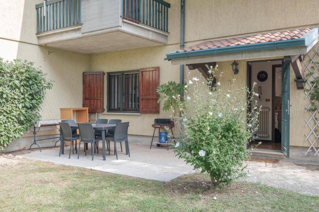 Villa Ida - 2 Bedrooms Apartment With Private Garden Sirmione Exterior photo
