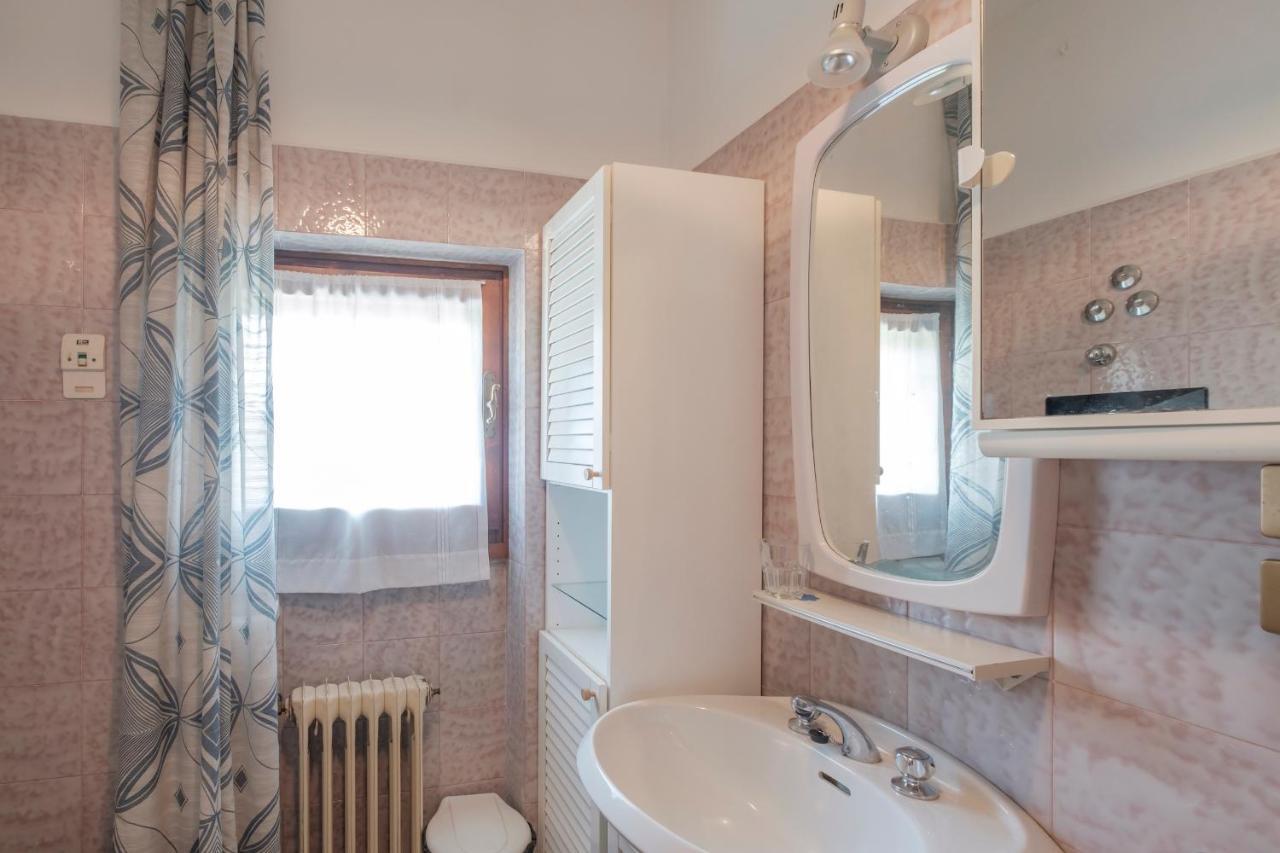 Villa Ida - 2 Bedrooms Apartment With Private Garden Sirmione Exterior photo